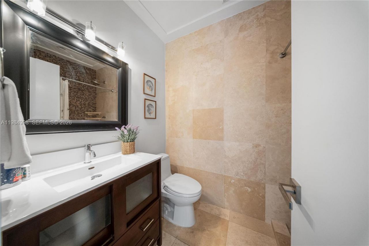 5981 SW 136th St , Pinecrest, FL 33156 Photo