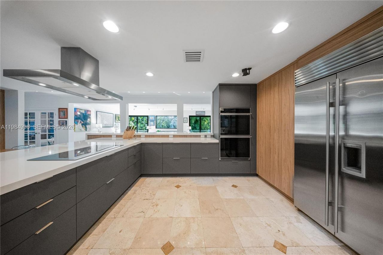 5981 SW 136th St , Pinecrest, FL 33156 Photo