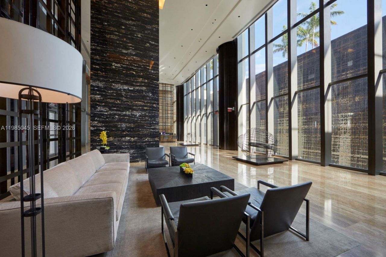 800 S Pointe Dr, Unit 901, Miami Beach, FL 33139 Photo