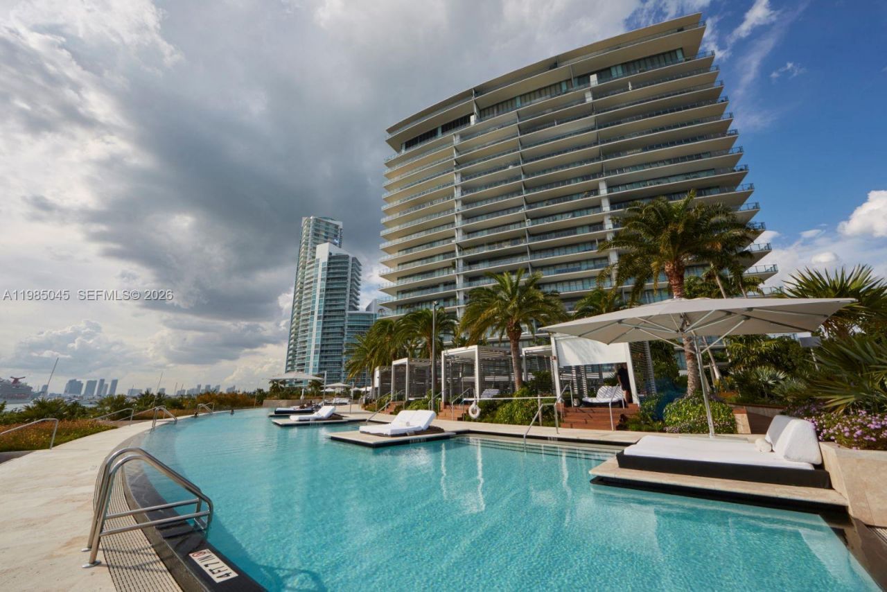 800 S Pointe Dr, Unit 901, Miami Beach, FL 33139 Photo