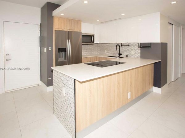 7441 Wayne Ave , Unit 10I, Miami Beach, FL 33141