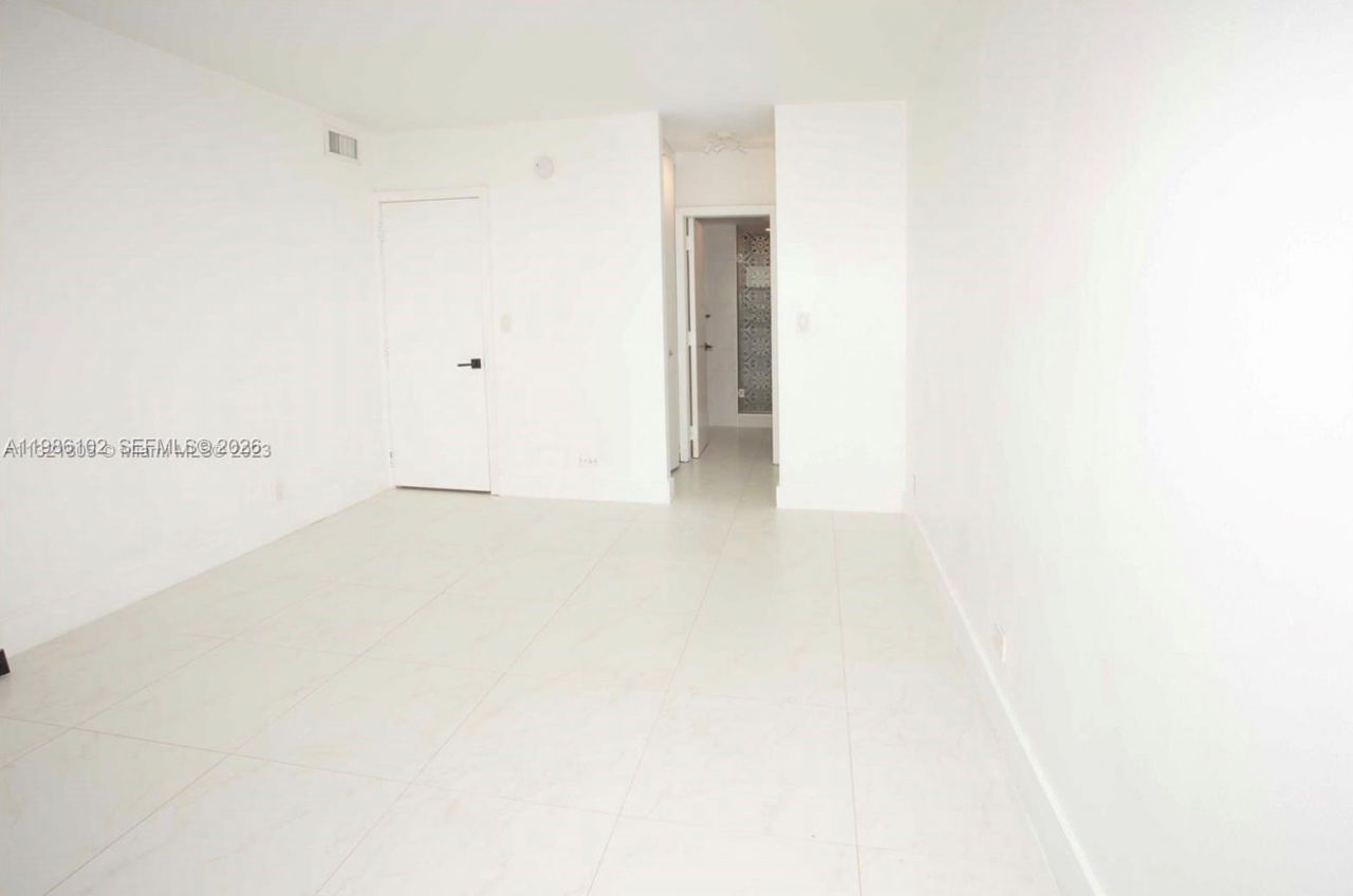 7441 Wayne Ave , Unit 10I, Miami Beach, FL 33141 Photo