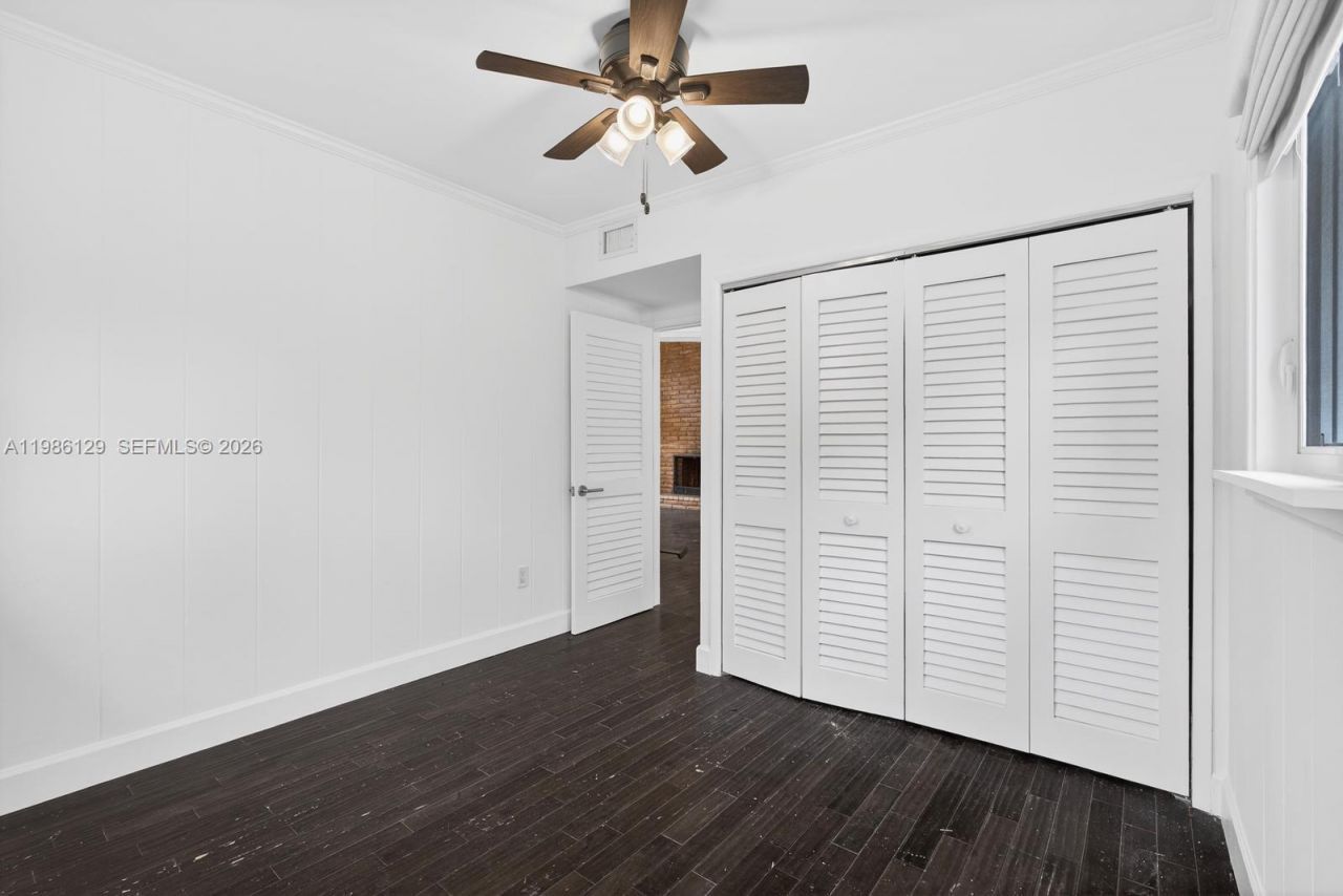 6395 SW 42nd Ter, South Miami, FL 33155 Photo