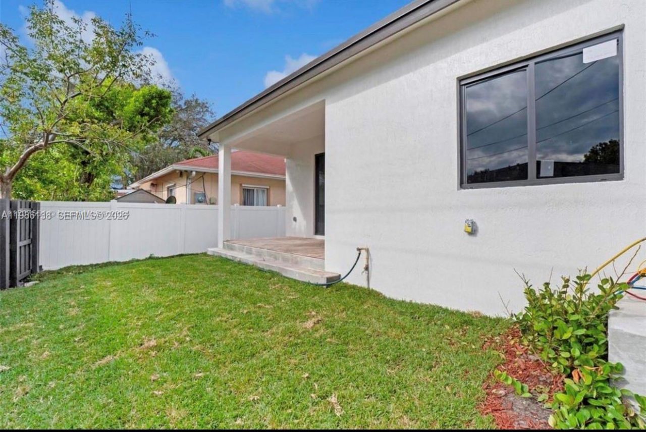 2210 Farragut St , Hollywood, FL 33020 Photo