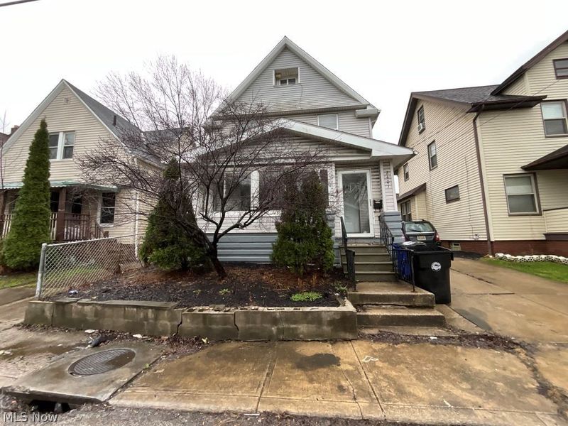 2401 Garden, Cleveland, OH 44109 Photo 1