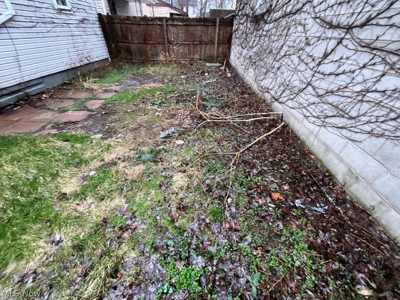 2401 Garden, Cleveland, OH 44109 Photo 9