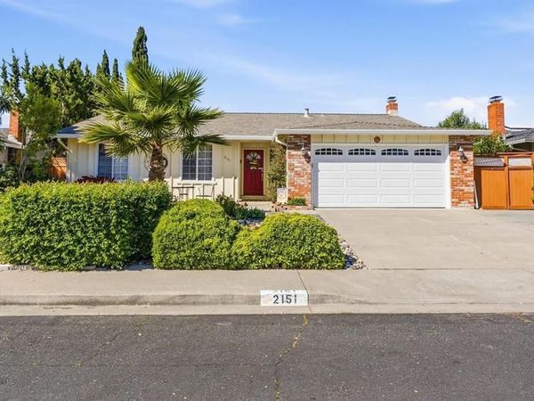 2151 Deerwood Dr, Martinez, CA 94553