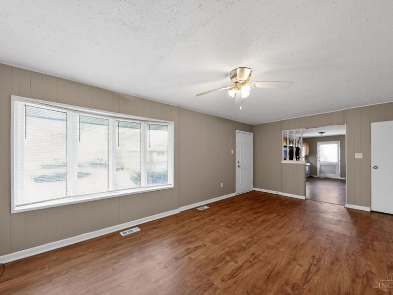 2626 Ontario Street, Cincinnati, OH 45231 Photo 8