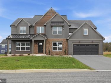 525 BREEZEWOOD LANE, ANNVILLE, PA 17003