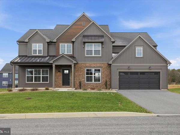 525 BREEZEWOOD LANE , ANNVILLE, PA 17003