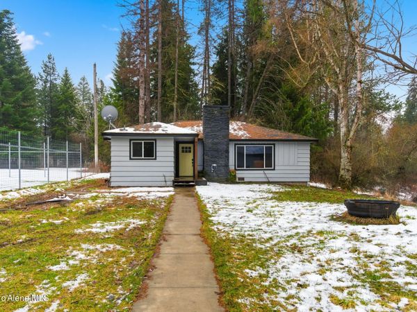 1356 Sagle RD , Sagle, ID 83860