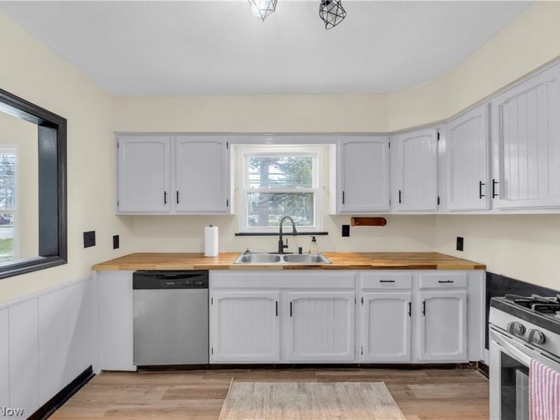 7320 Avon Belden Road, North Ridgeville, OH 44039 Photo 15