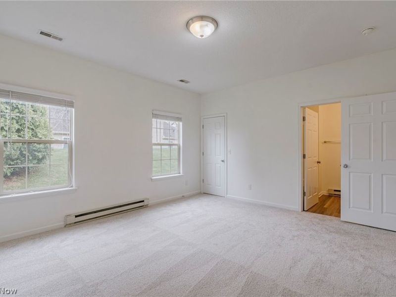 2477 Waterford Pointe Drive , Kent, OH 44240 Photo 11