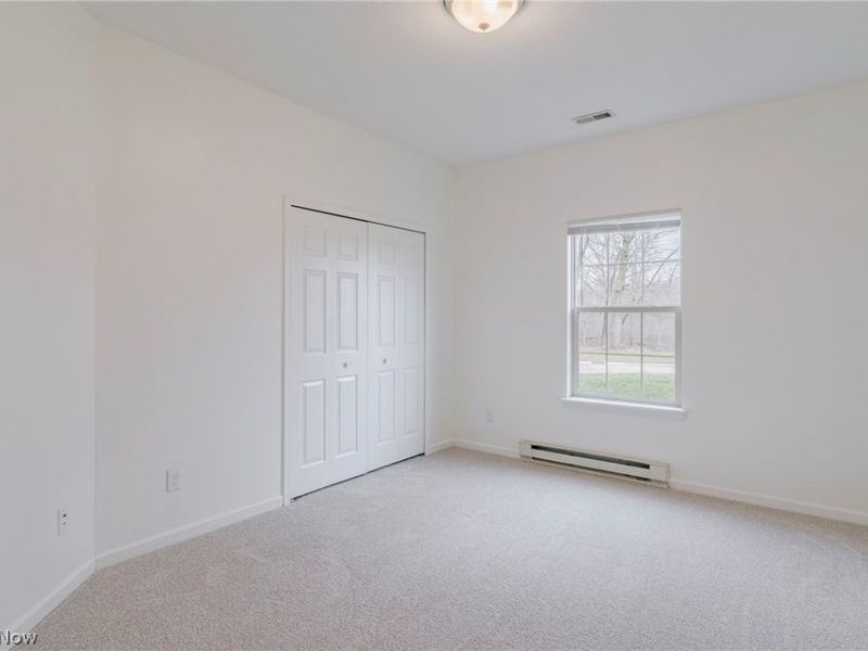 2477 Waterford Pointe Drive , Kent, OH 44240 Photo 14