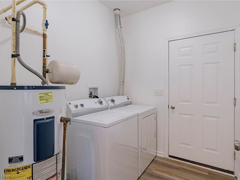 2477 Waterford Pointe Drive , Kent, OH 44240 Photo 17