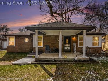 9079 Grove Drive, Northfield Twp, MI 48189