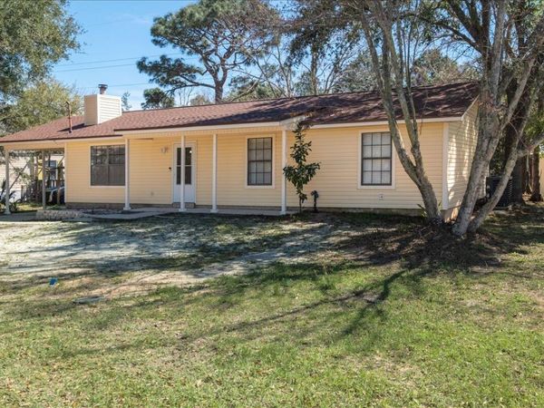 5375 Pecos Pass, Gulf Breeze, FL 32563