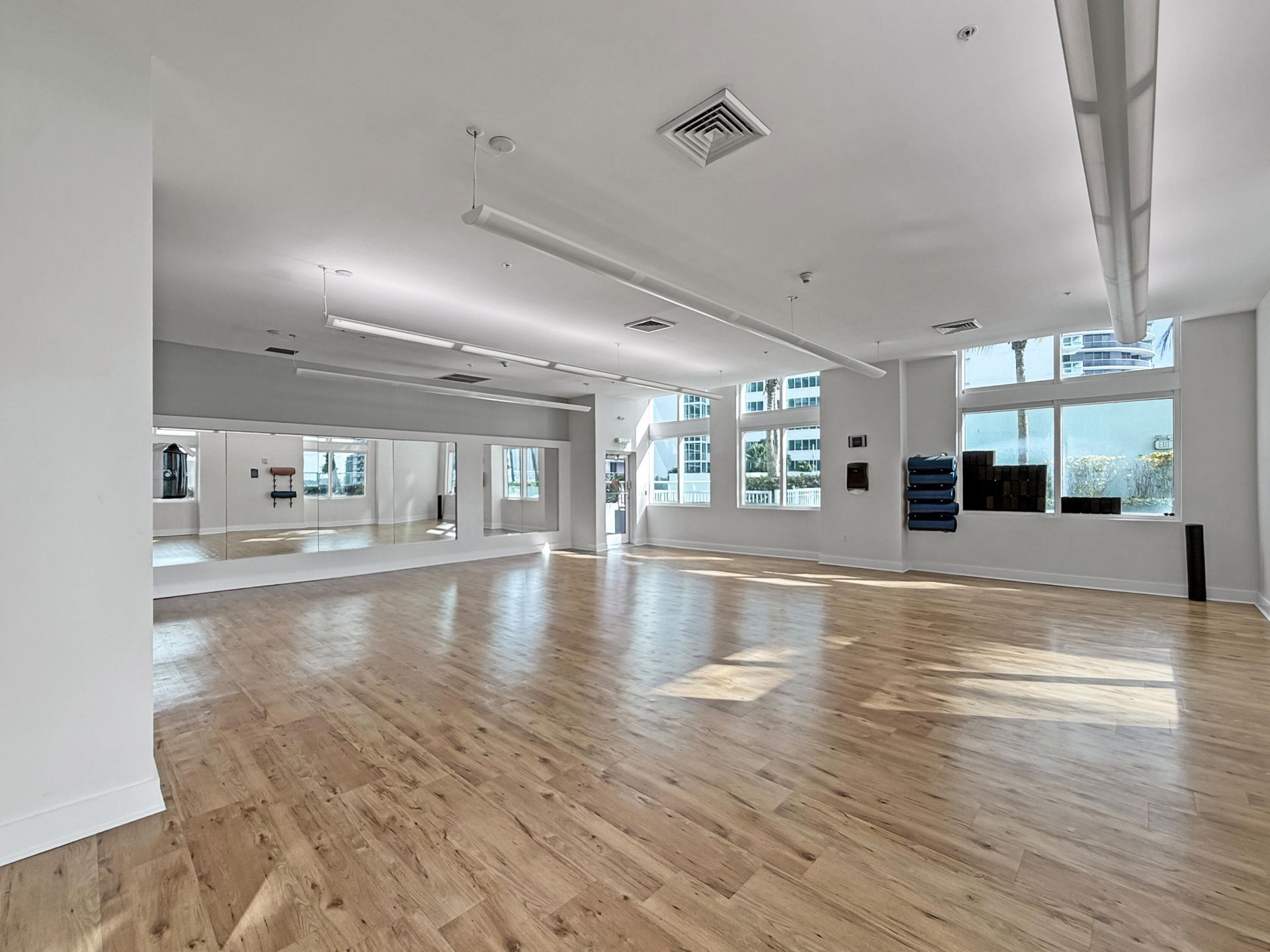 1900 N Bayshore Drive, Unit 3404, Miami, FL 33132 Photo