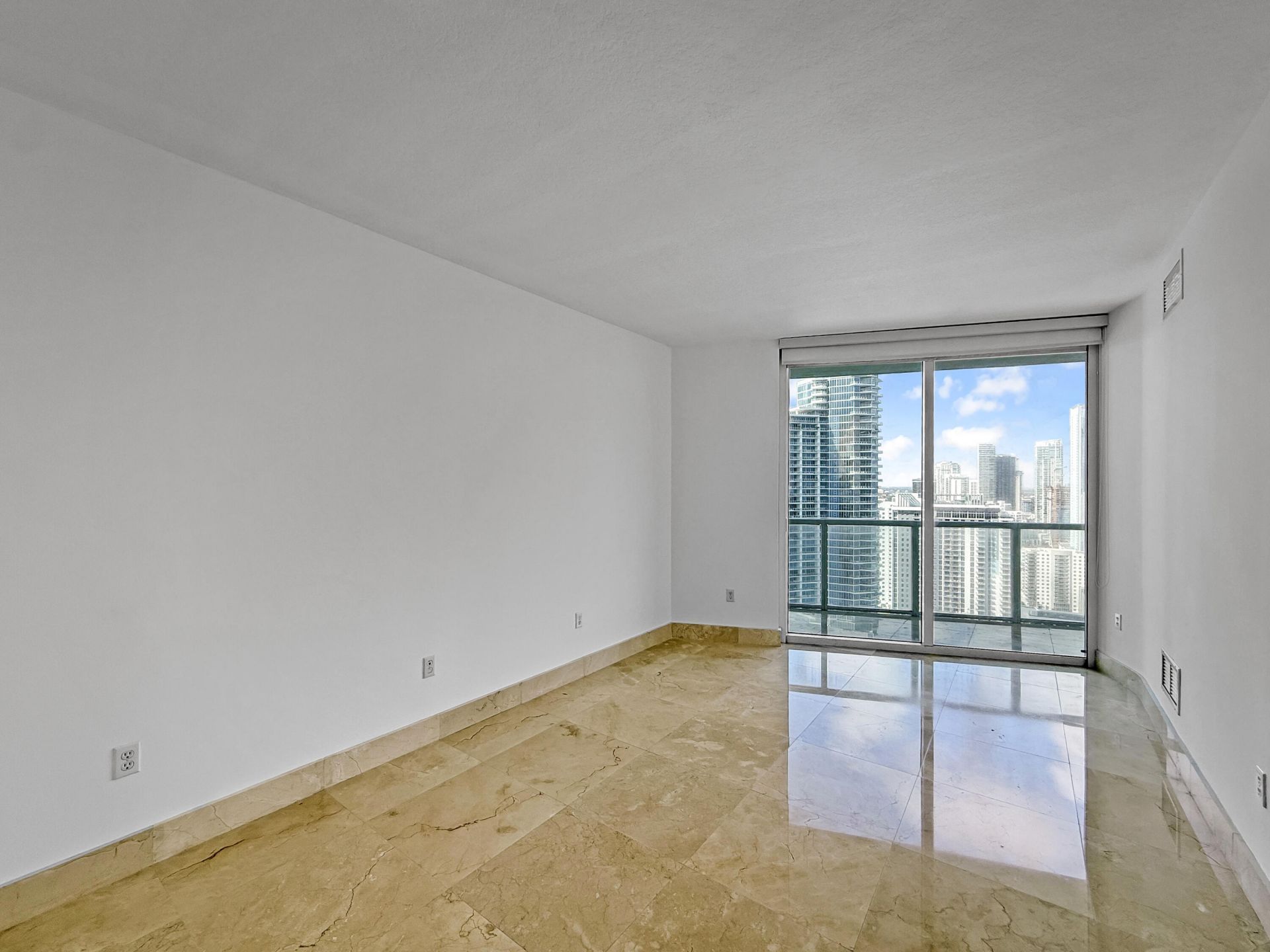 1900 N Bayshore Drive, Unit 3404, Miami, FL 33132 Photo