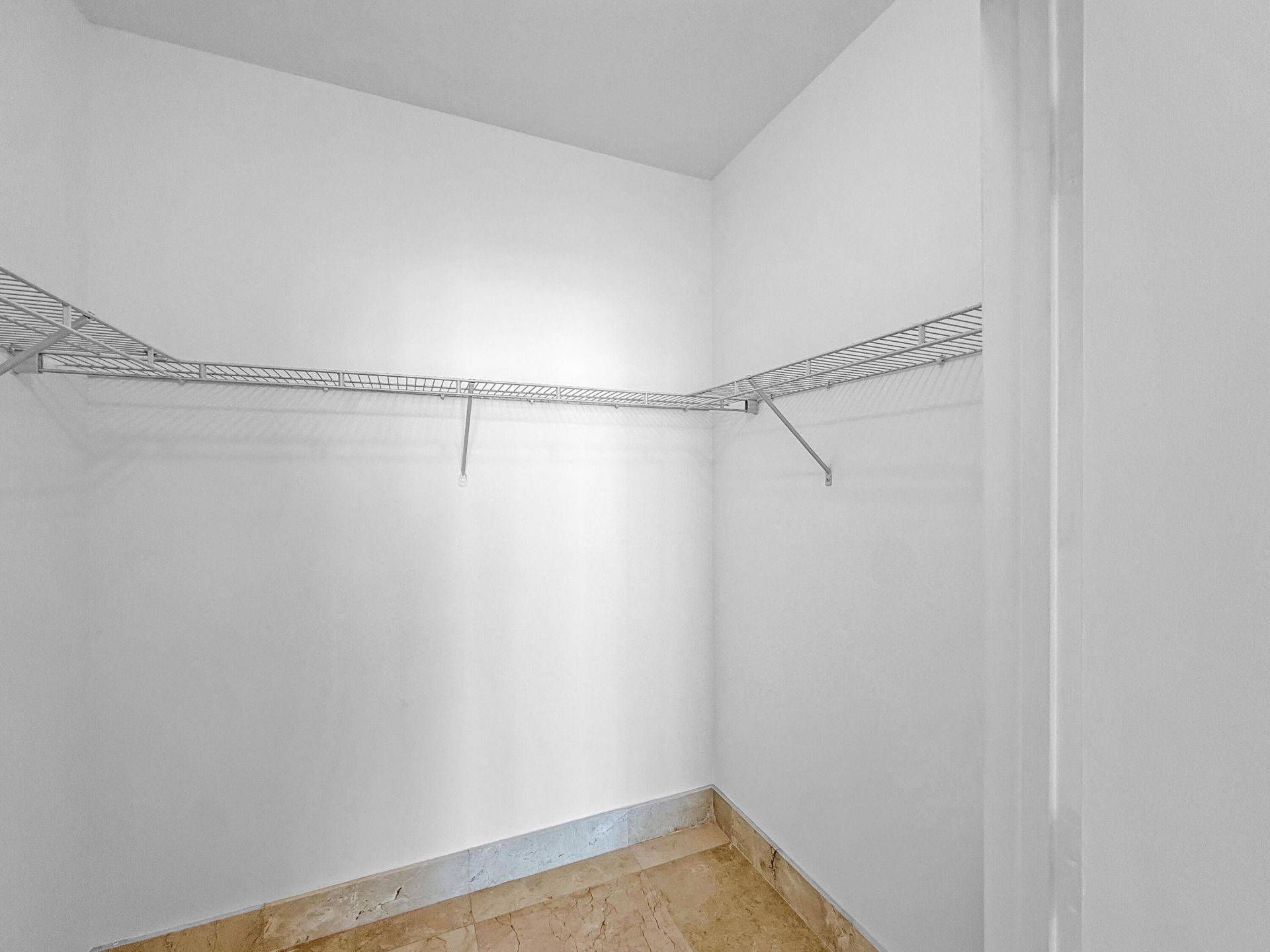 1900 N Bayshore Drive, Unit 3404, Miami, FL 33132 Photo