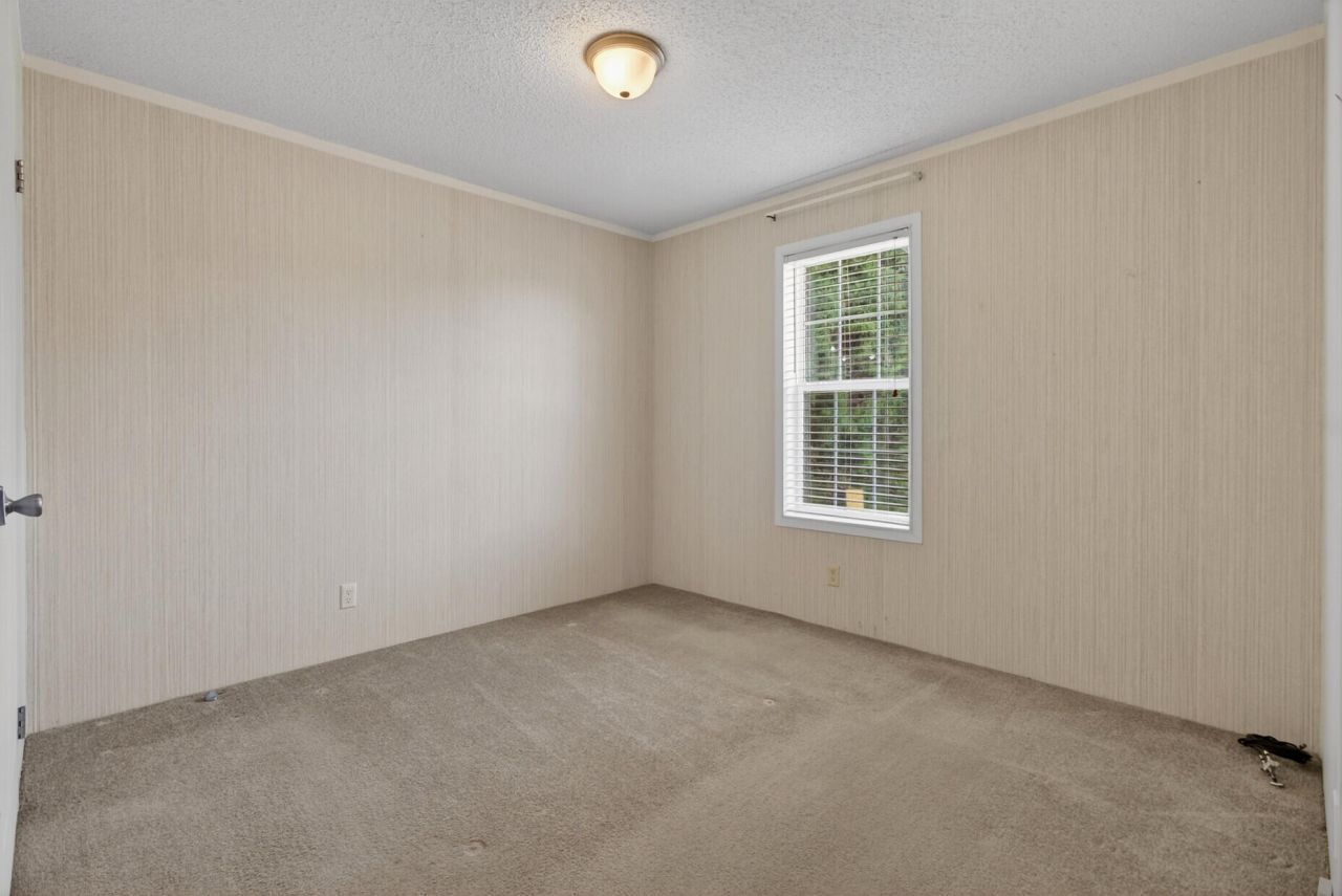 106 Minnie Court Photo 34