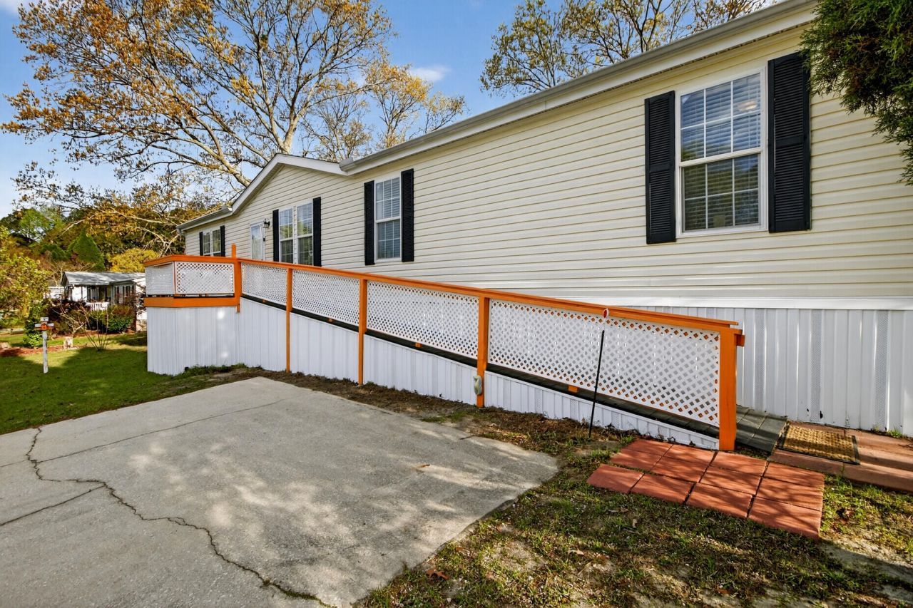 106 Minnie Court Photo 6