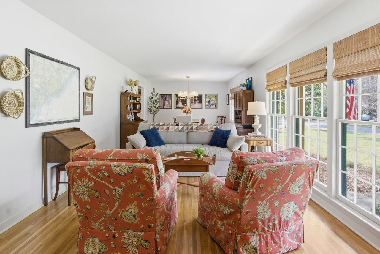 1721 Dartmoor Circle Photo 10