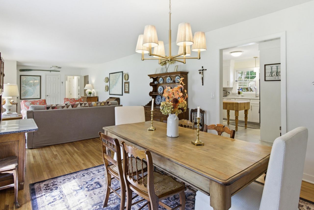 1721 Dartmoor Circle Photo 14