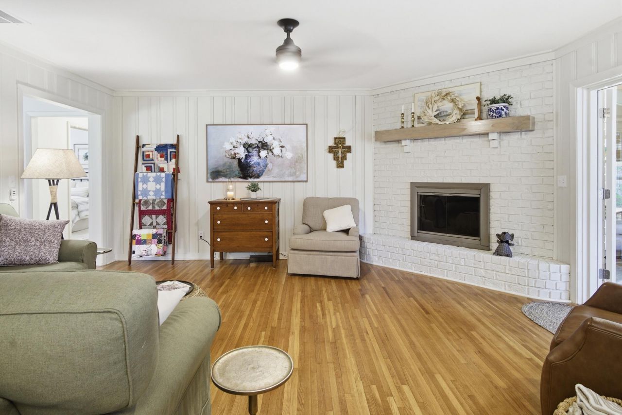 1721 Dartmoor Circle Photo 16