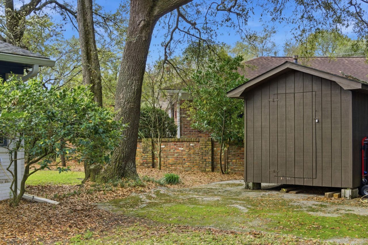 1721 Dartmoor Circle Photo 62