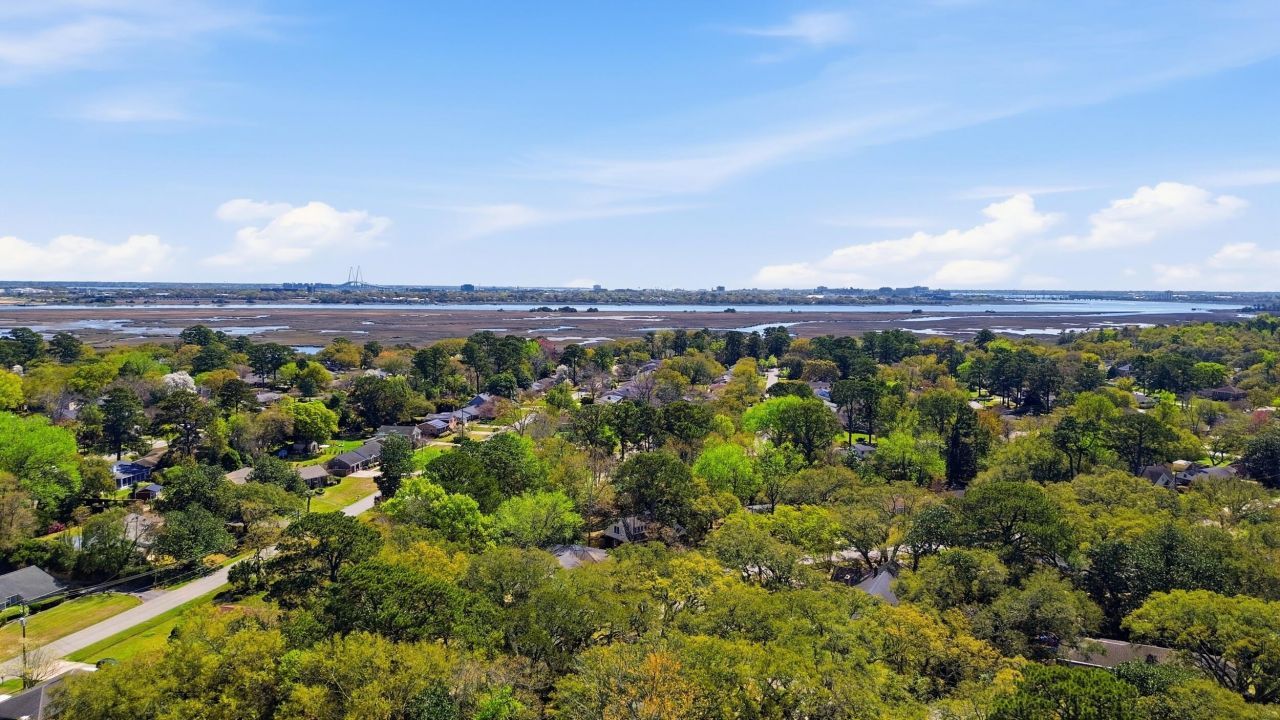 1721 Dartmoor Circle Photo 63