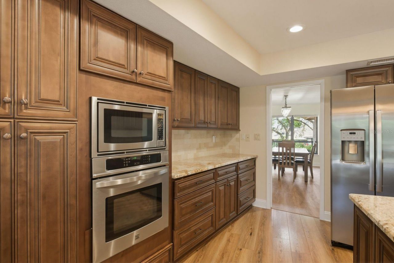 3472 Shoreline Circle, Palm Harbor, FL 34684 Photo