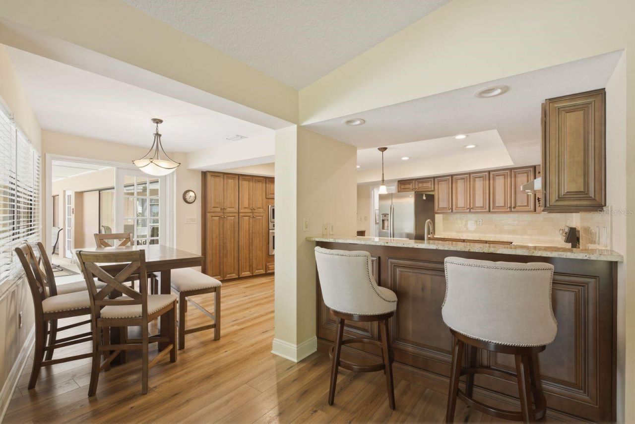 3472 Shoreline Circle, Palm Harbor, FL 34684 Photo