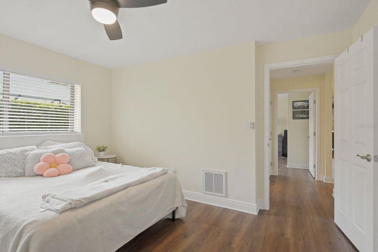 3472 Shoreline Circle, Palm Harbor, FL 34684 Photo