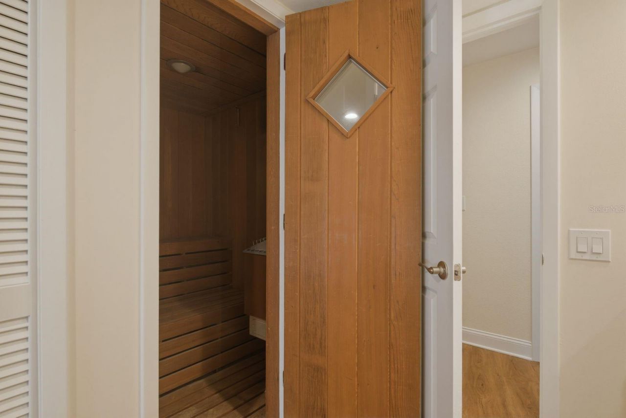 3472 Shoreline Circle, Palm Harbor, FL 34684 Photo