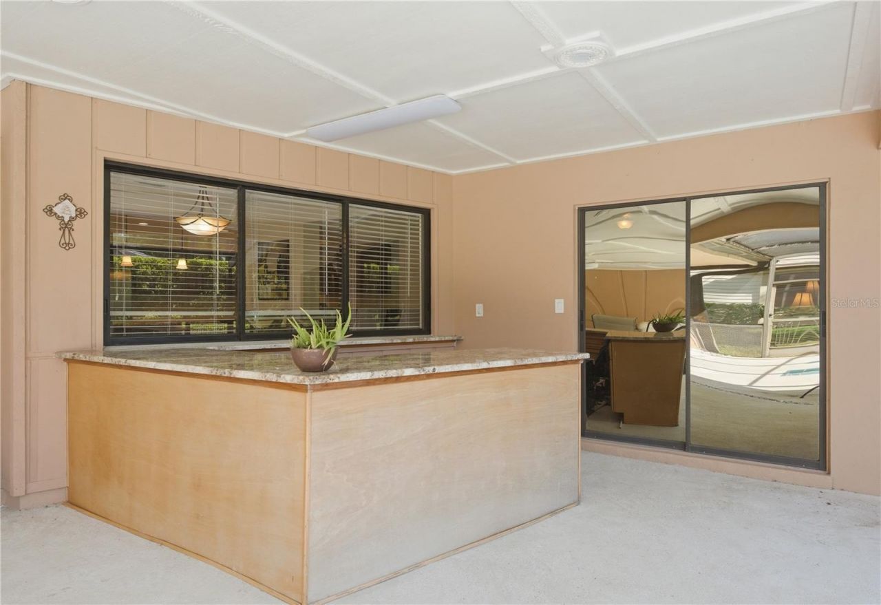 3472 Shoreline Circle, Palm Harbor, FL 34684 Photo