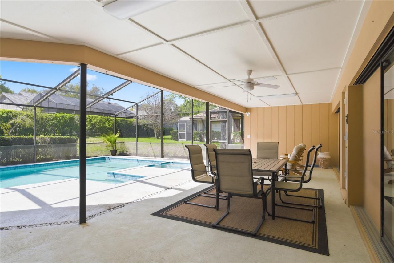 3472 Shoreline Circle, Palm Harbor, FL 34684 Photo