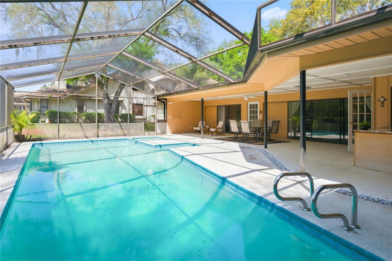 3472 Shoreline Circle, Palm Harbor, FL 34684 Photo