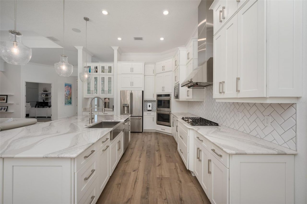 8458 Snowfall Street, Sarasota, FL 34241 Photo