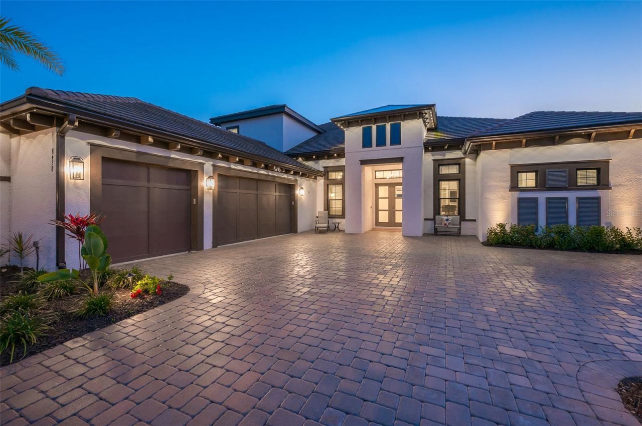 8458 Snowfall Street, Sarasota, FL 34241 Photo