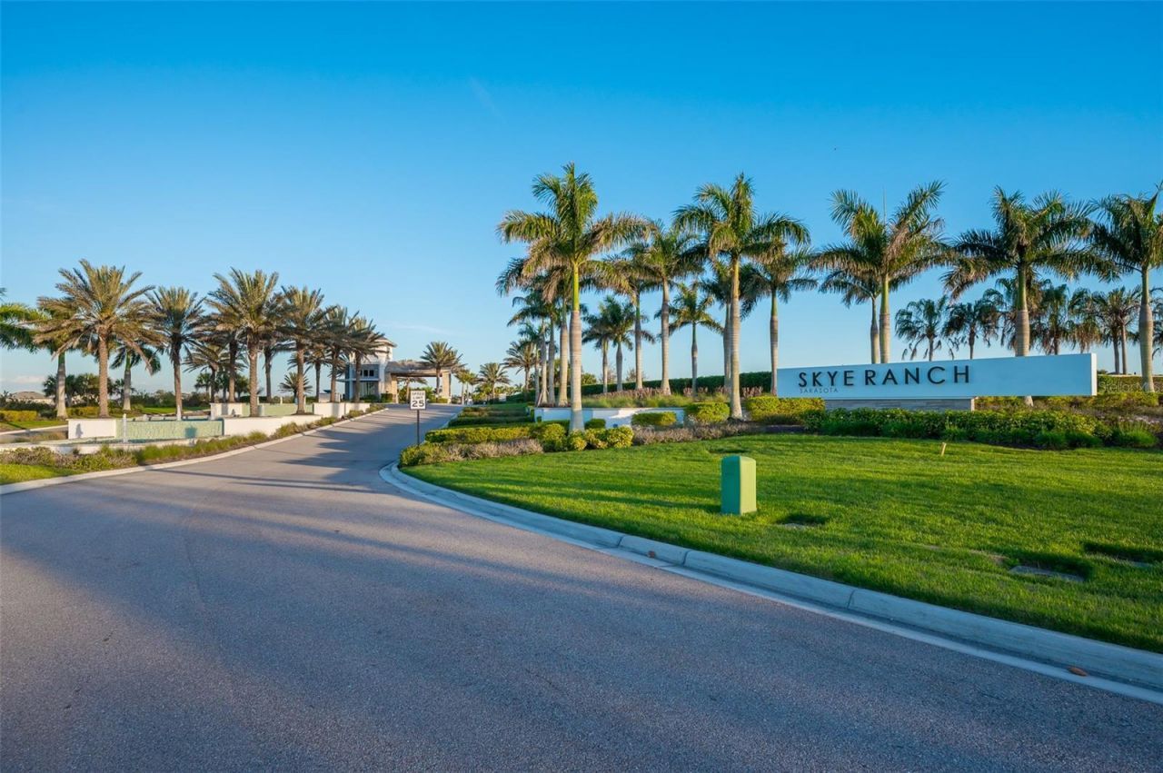 8458 Snowfall Street, Sarasota, FL 34241 Photo