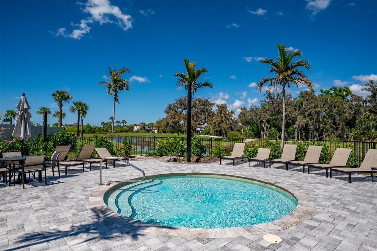 8458 Snowfall Street, Sarasota, FL 34241 Photo