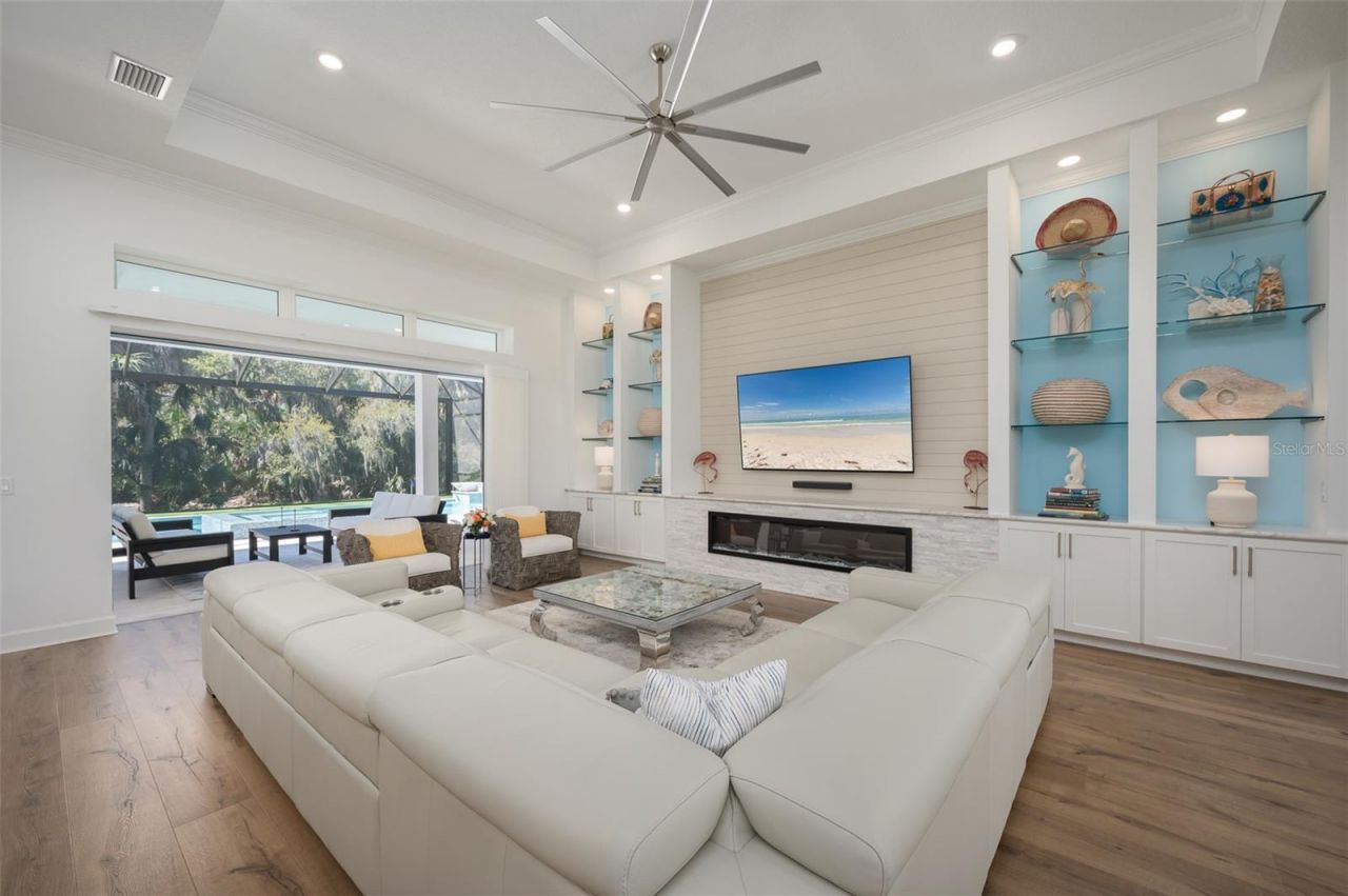 8458 Snowfall Street, Sarasota, FL 34241 Photo