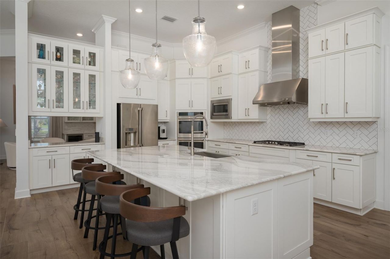 8458 Snowfall Street, Sarasota, FL 34241 Photo