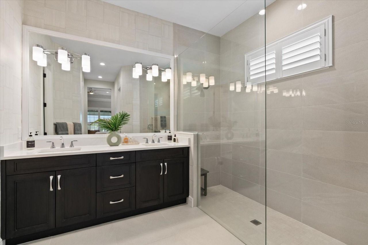 6353 Isla Del Ray Avenue, Sarasota, FL 34240 Photo