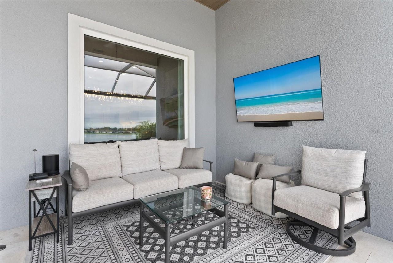 6353 Isla Del Ray Avenue, Sarasota, FL 34240 Photo