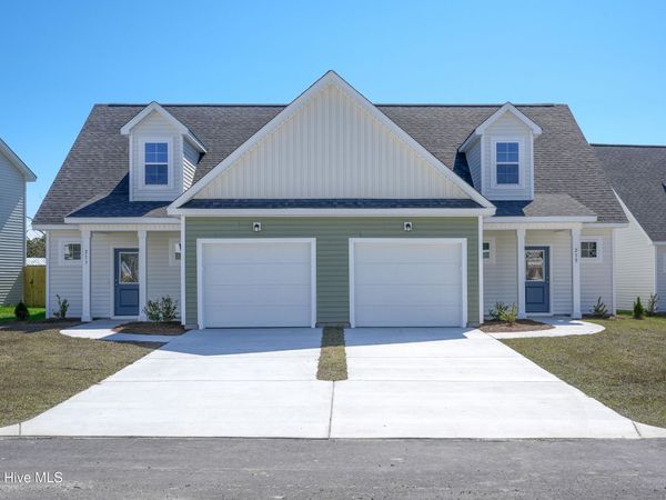 215 Sandpiper Place , Holly Ridge, NC 28445