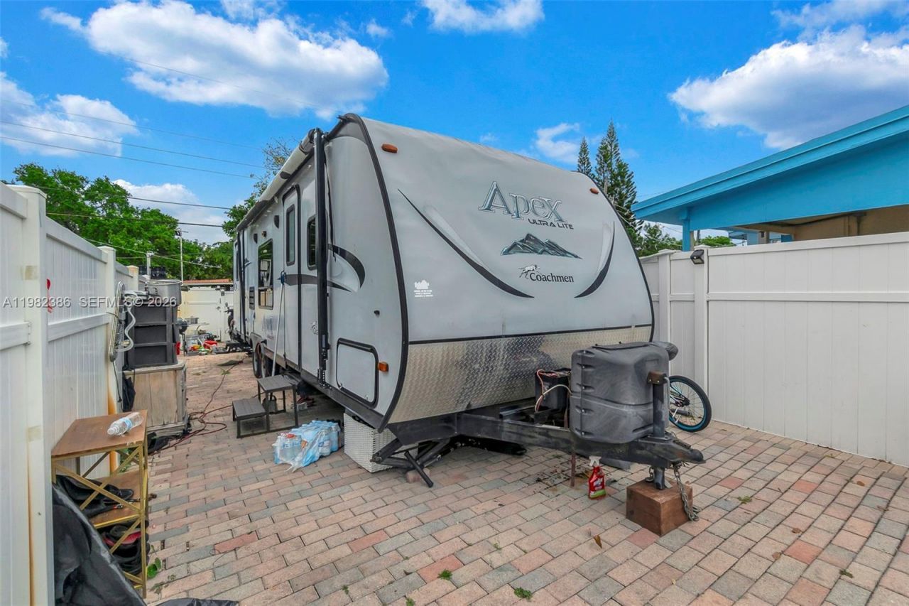 1449 NE 51st St , Pompano Beach, FL 33064 Photo