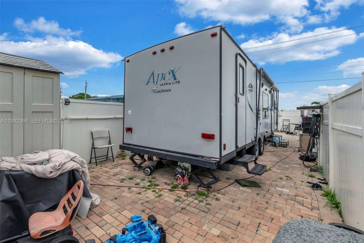 1449 NE 51st St , Pompano Beach, FL 33064 Photo