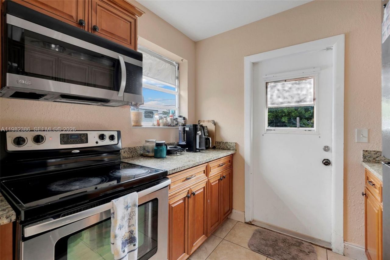 1449 NE 51st St, Pompano Beach, FL 33064 Photo